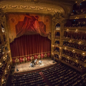 colon theather inside